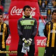 Enrique Bologna (7★): El mejor jugador de Peñarol al igual que en el partido anterior. Brindó mucha seguridad en las pelotas aéreas y tapó dos...