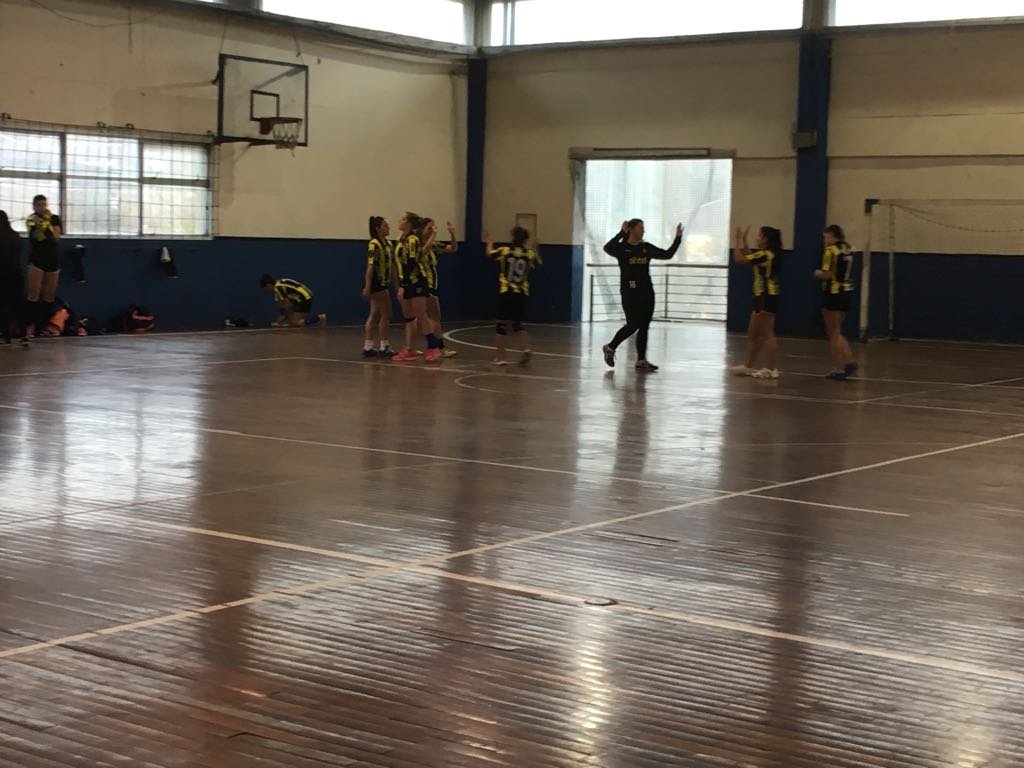 Primer partido de Peñarol en Handball