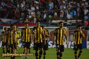 arsenal-penarol-copa-libertadores-2014-mariano-alvez-40