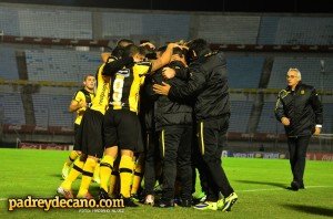 penarol-fenix-clausura-2014-mariano-alvez-15