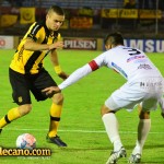 penarol-sudamerica-clausura-2014-mariano-alvez-1-jonathan