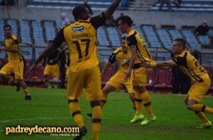 penarol-liverpool-clausura-2014-foto-mariano-alvez9