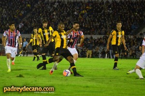 penarol-sudamerica-apertura-2014-03-mariano-alvez