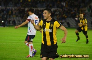 atenas-penarol-apertura-2014-01-mariano-alvez (2)