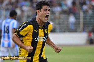 Christian-Adinolfi-Peñarol-Cerro-Troccoli-Clausura-2015 (3)