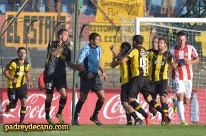 penarol-riverplate-2015-16