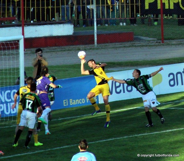 Penal a Olivera vs Tanque