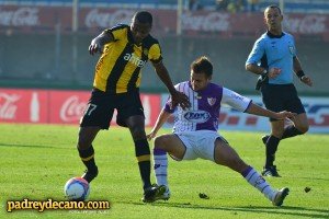 penarol-fenix-clausura-2015-01-mariano-alvez