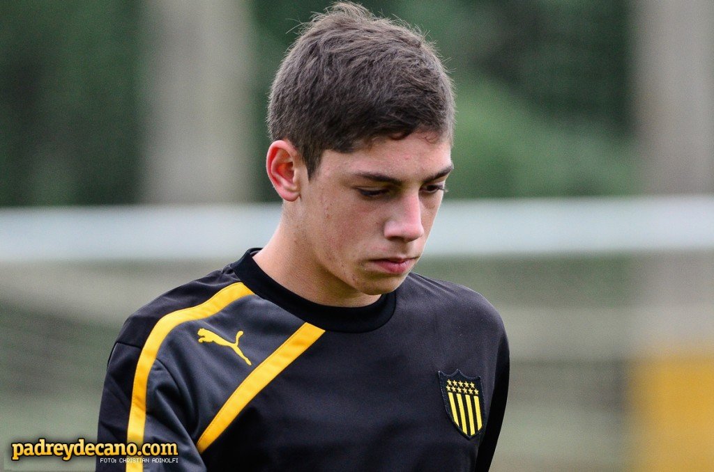 Valverde-Christian_Adinolfi_Peñarol_Entrenamiento_Aromos_2