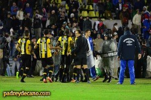 penarol-nacional-clasico-clausura-2015-01-mariano-alvez