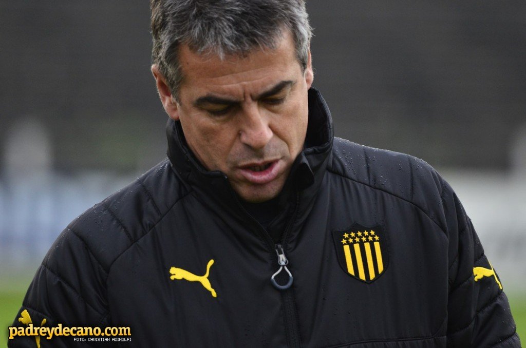 Bengoechea-derrota-Christian_Adinolfi_Peñarol_1