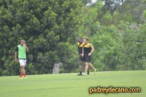 forlan-zalayeta-amistoso-aromos-rentistas (4)