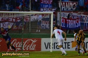 peñarol-nacional-clasico-uruguayo-clausura-2016-mariano-alvez-01 (3)