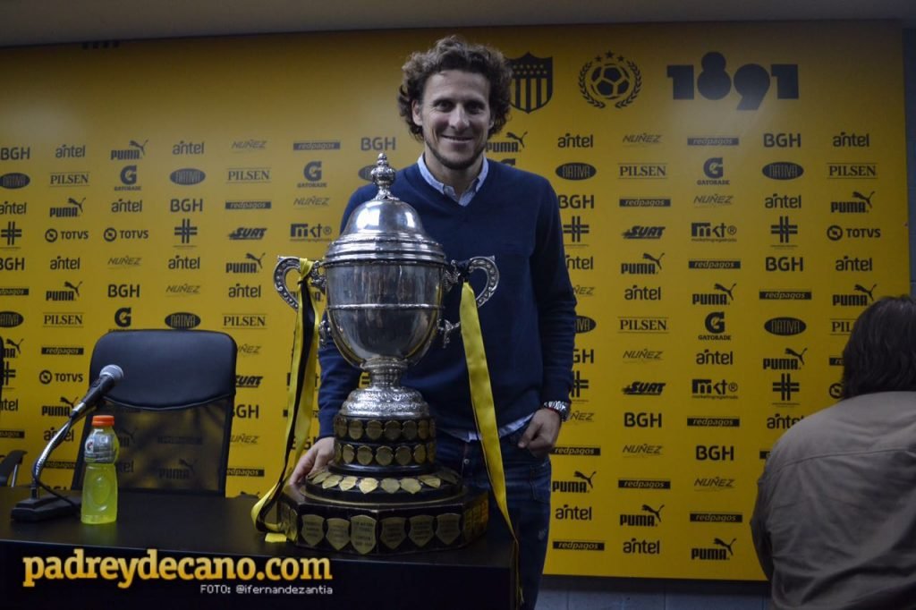 forlan-copa-50