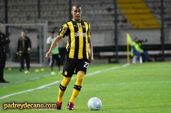 christian_adinolfi_penarol_villaespanola_33