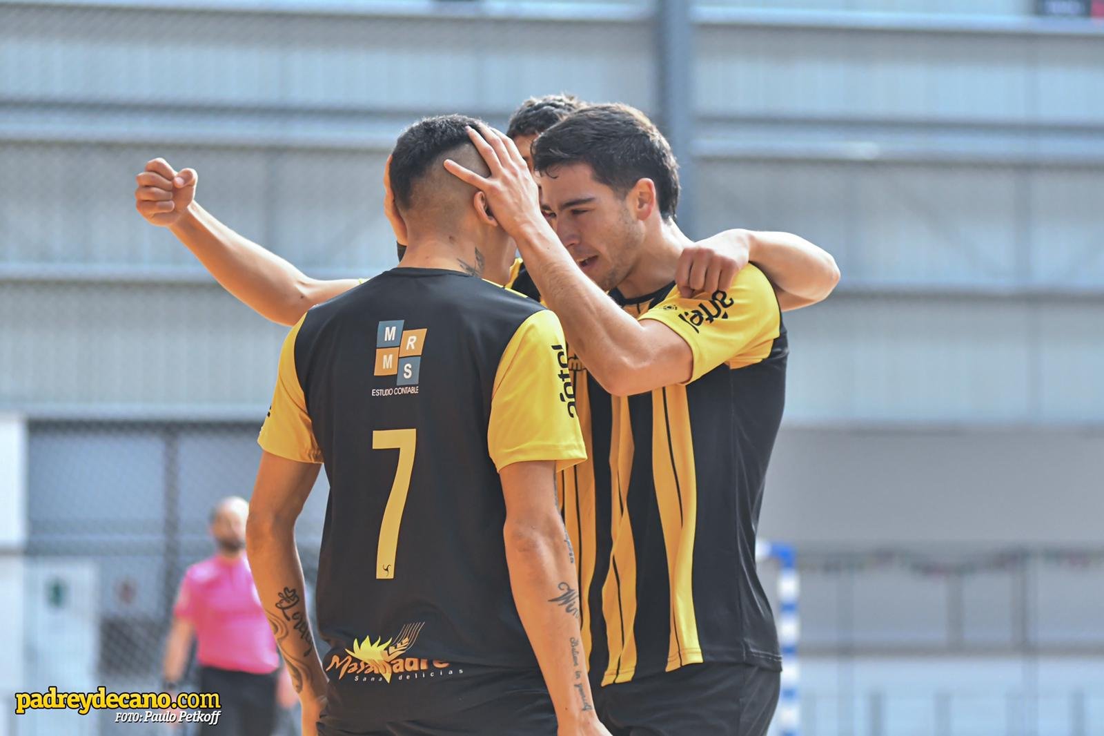 Futsal: Peñarol definirá los dos Campeonatos Uruguayos